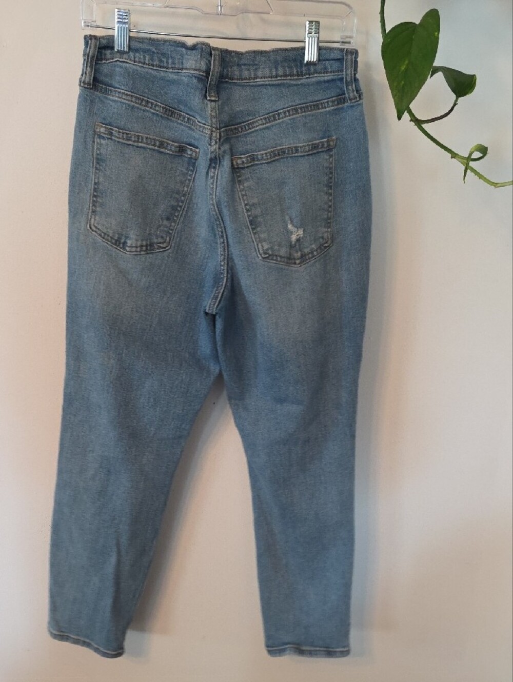 Universal Thread Light Blue Distressed Jeans - Picture 4 of 4